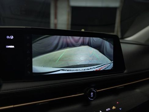 Used 2023 Nissan Ariya AWD image 28