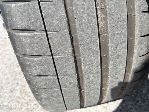 Used 2025 Chevrolet Corvette Stingray Premium Cpe w/ Z51 Performance Package image 9