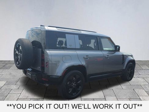 Used 2022 Land Rover Defender 110 X-Dynamic SE AWD/4WD image 7