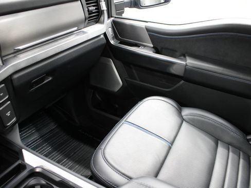 Used 2026 Ford F250 Platinum AWD/4WD image 40