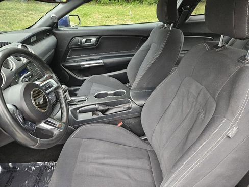 Used 2019 Ford Mustang GT w/ Black Accent Package RWD image 13