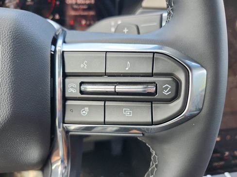 New 2026 GMC Acadia Elevation image 21