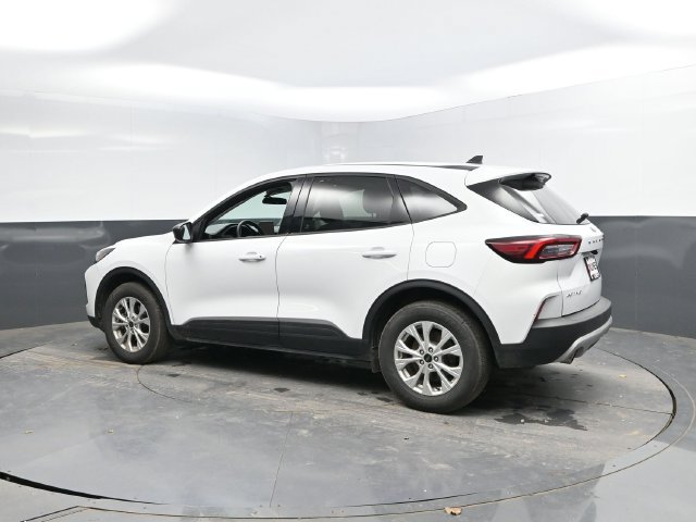 Used 2025 Ford Escape Active AWD/4WD image 8
