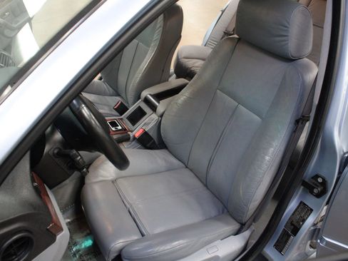 Used 2003 BMW 525i Wagon image 10