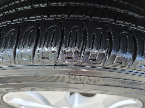 Used 2014 Honda CR-V EX-L image 13