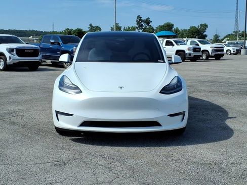 Used 2021 Tesla Model Y Performance AWD/4WD image 2