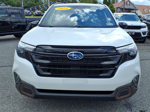 Used 2025 Subaru Forester Sport AWD/4WD image 9