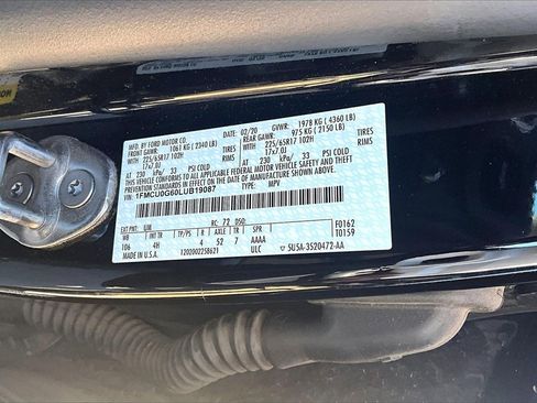 Used 2020 Ford Escape SE image 34