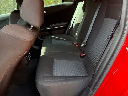 Used 2019 Dodge Charger Scat Pack image 18