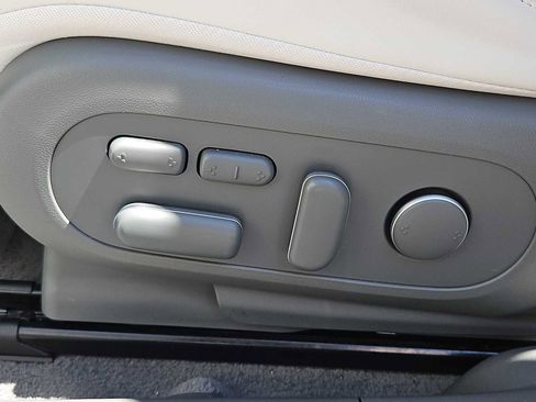 Certified 2024 Hyundai Ioniq 5 Limited image 17