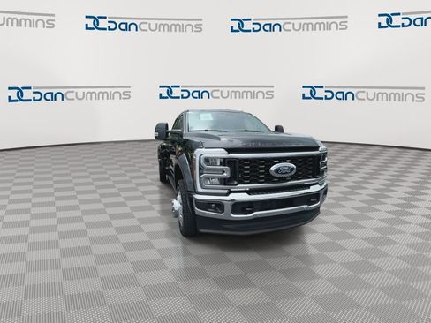 Used 2026 Ford F450 Lariat w/ Lariat Premium Package AWD/4WD image 3