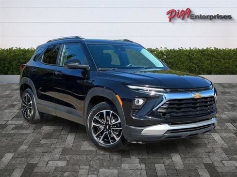 Used 2024 Chevrolet TrailBlazer LT w/ Driver Confidence Package image 48