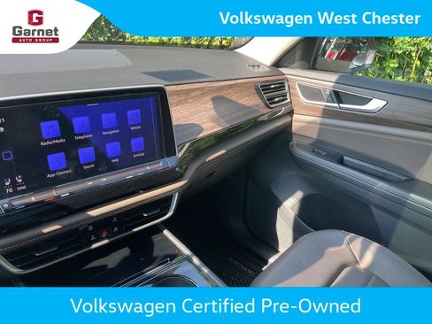 Certified 2024 Volkswagen Atlas SEL AWD/4WD image 11