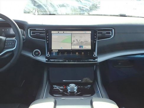 New 2026 Jeep Grand Wagoneer w/ Premium Group I image 7