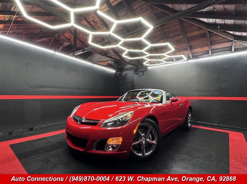 Used 2008 Saturn Sky Red Line RWD image 2