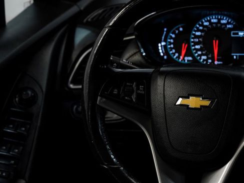 Used 2022 Chevrolet Trax LT w/ LT Convenience Package AWD/4WD image 21