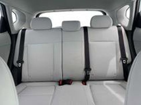 Used 2026 Hyundai Kona SE image 15