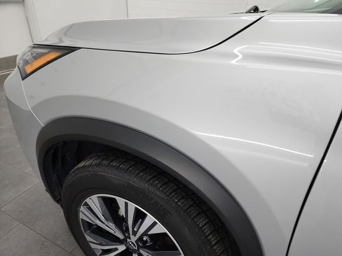 Used 2023 Nissan Rogue SV image 31