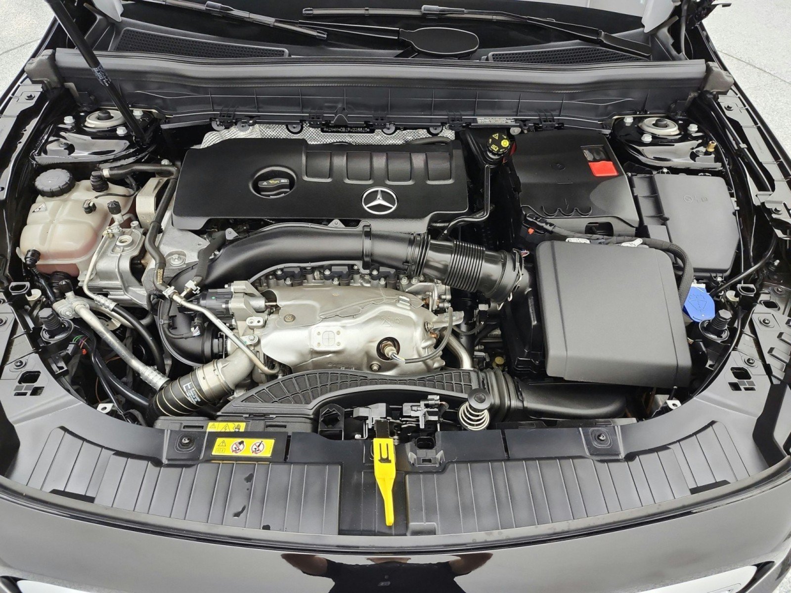 Used 2023 Mercedes-Benz GLB 250 image 16