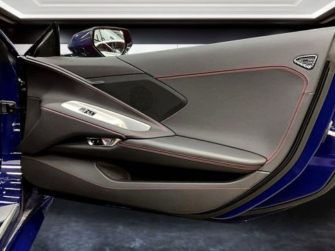 Used 2025 Chevrolet Corvette Stingray Coupe image 24