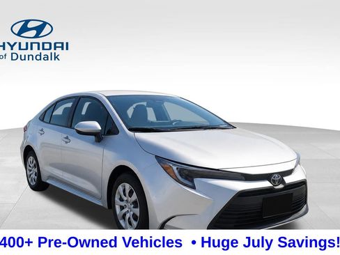 Used 2023 Toyota Corolla LE FWD image 1