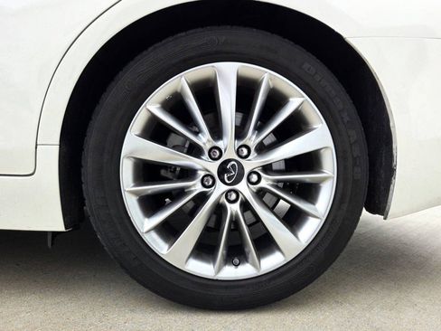 Used 2021 INFINITI Q50 Luxe w/ All Weather Package RWD image 9
