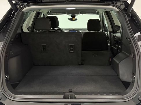Used 2022 Chevrolet Equinox LT FWD image 25