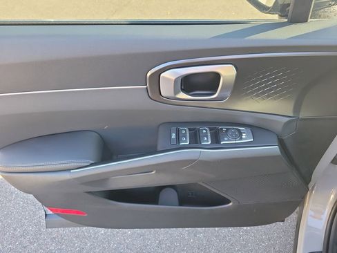 New 2026 Kia Sorento S image 19