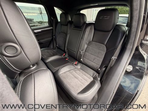 Used 2017 Porsche Cayenne GTS AWD/4WD image 32