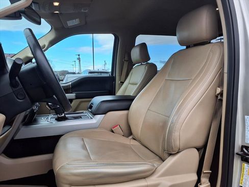 Used 2017 Ford F150 Lariat w/ Equipment Group 502A Luxury image 6