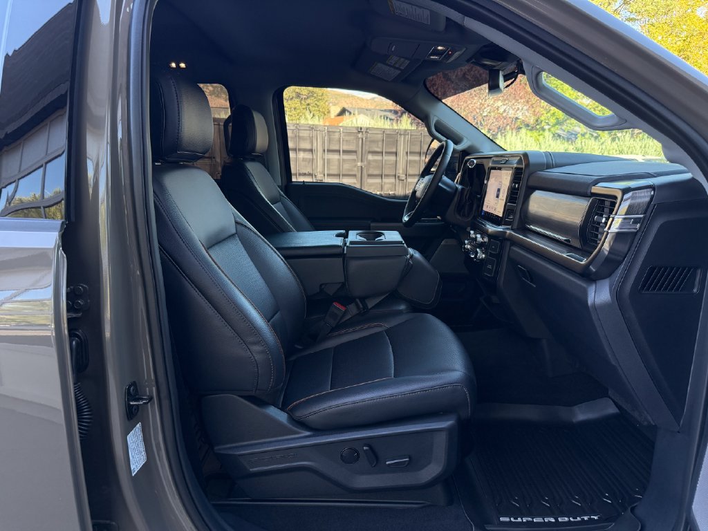 Used 2026 Ford F250 Lariat AWD/4WD image 45