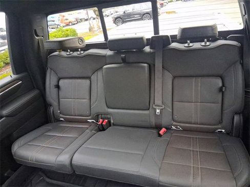 Used 2024 Chevrolet Silverado 2500 High Country w/ High Country Premium Package image 13