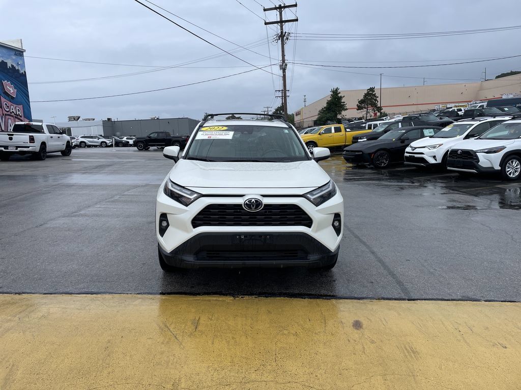 Certified 2022 Toyota RAV4 XLE Premium AWD/4WD image 5