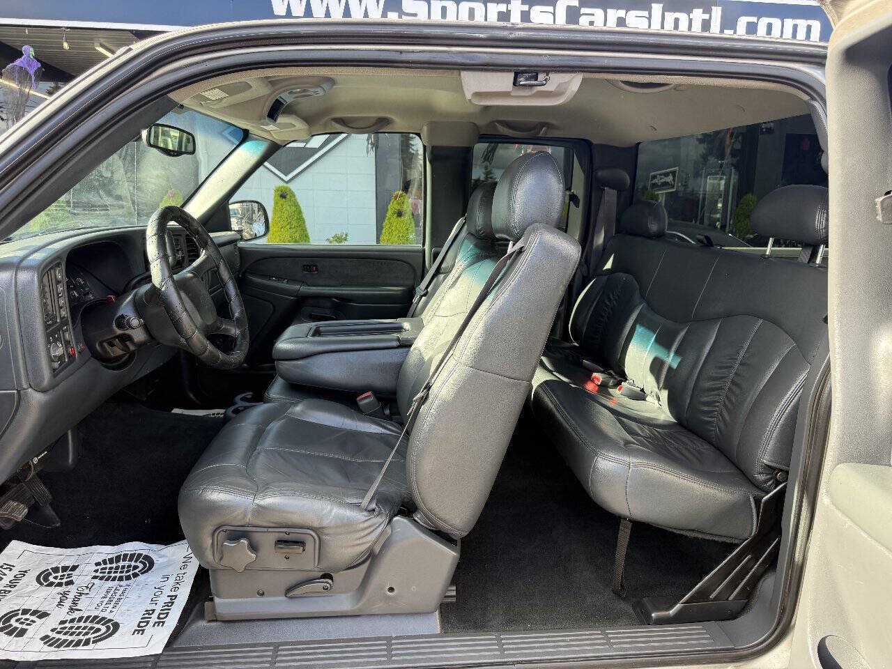 Used 2001 Chevrolet Silverado 2500 LS w/ Firm Ride Suspension Pkg AWD/4WD image 11