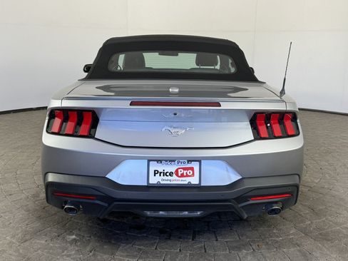 Used 2025 Ford Mustang Premium RWD image 14