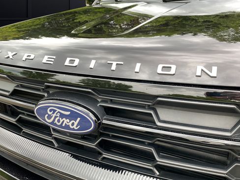 Certified 2025 Ford Expedition Max Active AWD/4WD image 46