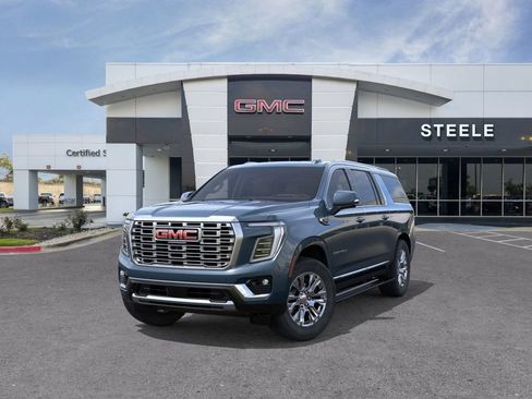New 2026 GMC Yukon XL Denali w/ Sun & Power Step Package image 8