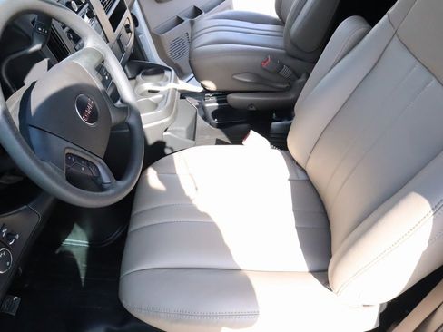 New 2025 GMC Savana 2500 Extended w/ Driver Convenience Package image 7