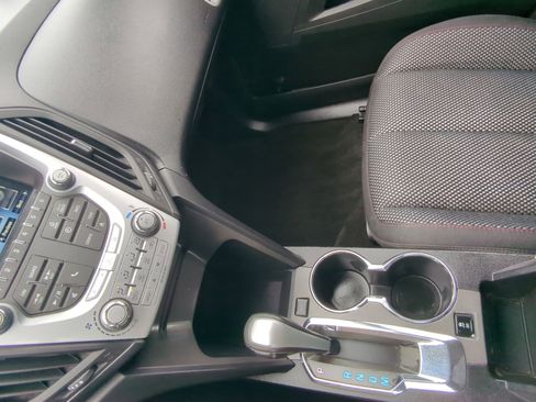 Used 2015 Chevrolet Equinox LT w/ Driver Convenience Package FWD image 18
