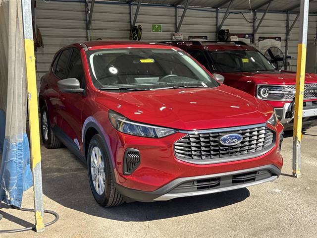 Certified 2025 Ford Escape Active w/ Tech Pack #1 FWD image 3