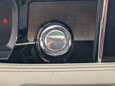 Used 2021 Lincoln Corsair Reserve w/ Equipment Group 201A FWD image 29