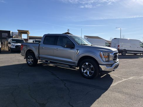 Used 2022 Ford F150 XLT w/ Equipment Group 302A High image 3