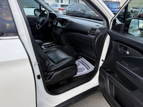 Used 2019 Honda Pilot Touring image 13