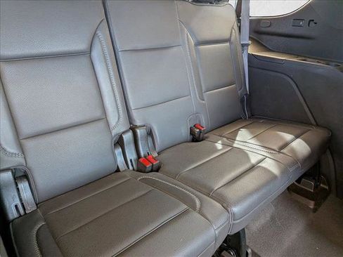 Used 2021 GMC Yukon Denali w/ Denali Premium Package AWD/4WD image 24