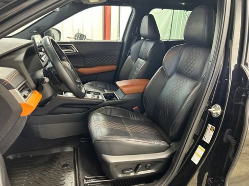 Used 2022 Mitsubishi Outlander SEL AWD/4WD image 13