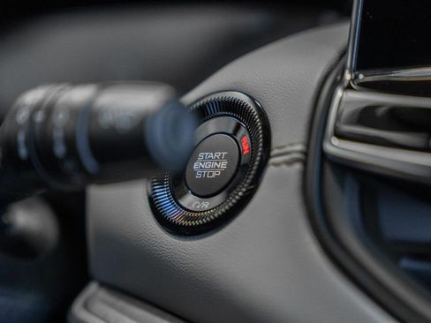 New 2026 Jeep Compass Limited w/ Sun, Sound & Navigation Group image 29