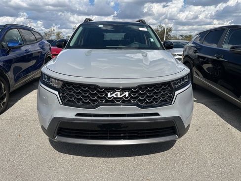 Used 2023 Kia Sorento S w/ Panoramic Sunroof Package image 2