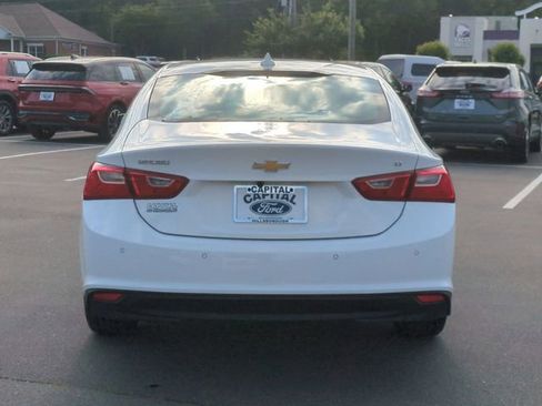 Used 2024 Chevrolet Malibu LT FWD image 12