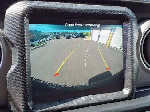 Certified 2023 Jeep Wrangler Sport AWD/4WD image 24