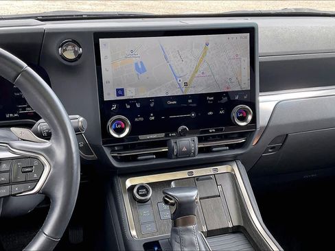 Certified 2024 Lexus GX 550 w/ Accessory Package (2T) image 7